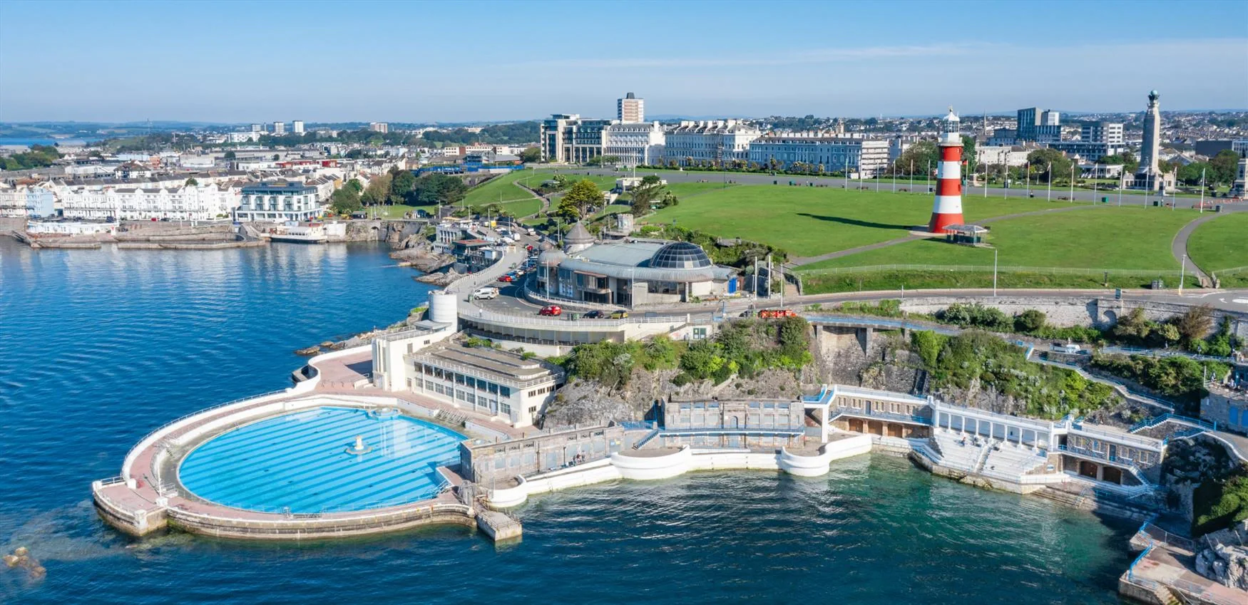 بليموث مجرفة، الواجهة البحرية والميناء التاريخي في ديفون، إنجلترا